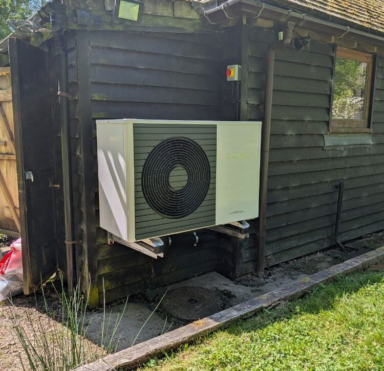 Air Source Heat Pump & Heat Pump Cylinder Install in East Hoathly